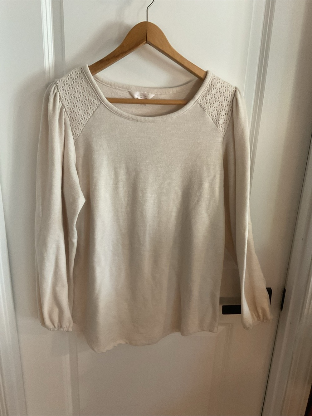 LC Lauren Conrad - Cream Crewneck Knit Top - Ladies Size Medium